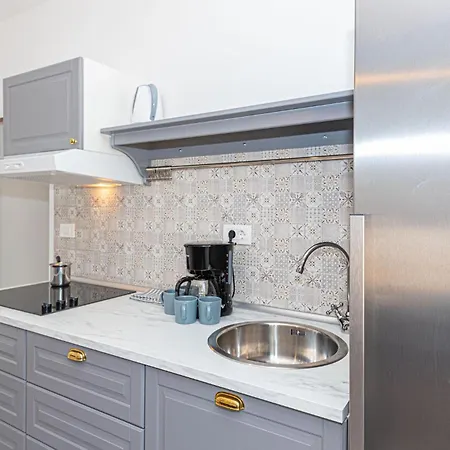 Gorgeous In Danilo With Kitchen Apartment *