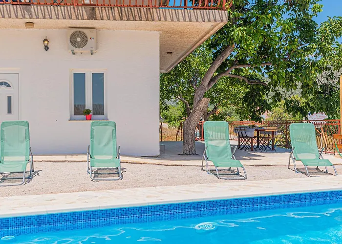 Apartamento In Danilo With Wifi *